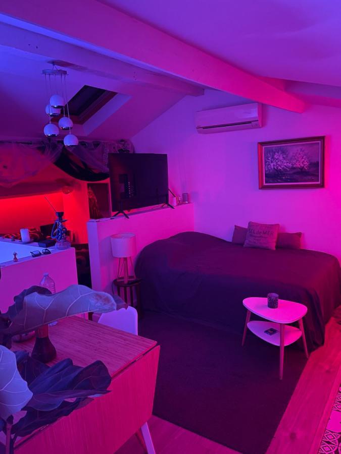 Beau Appartement Calme A Partager Marselha Exterior foto